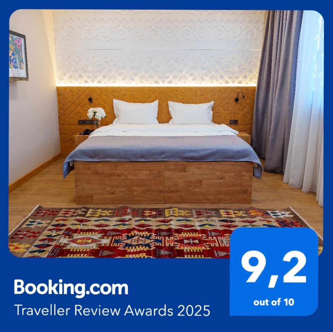 Dami Almaty Hotel Экстерьер фото
