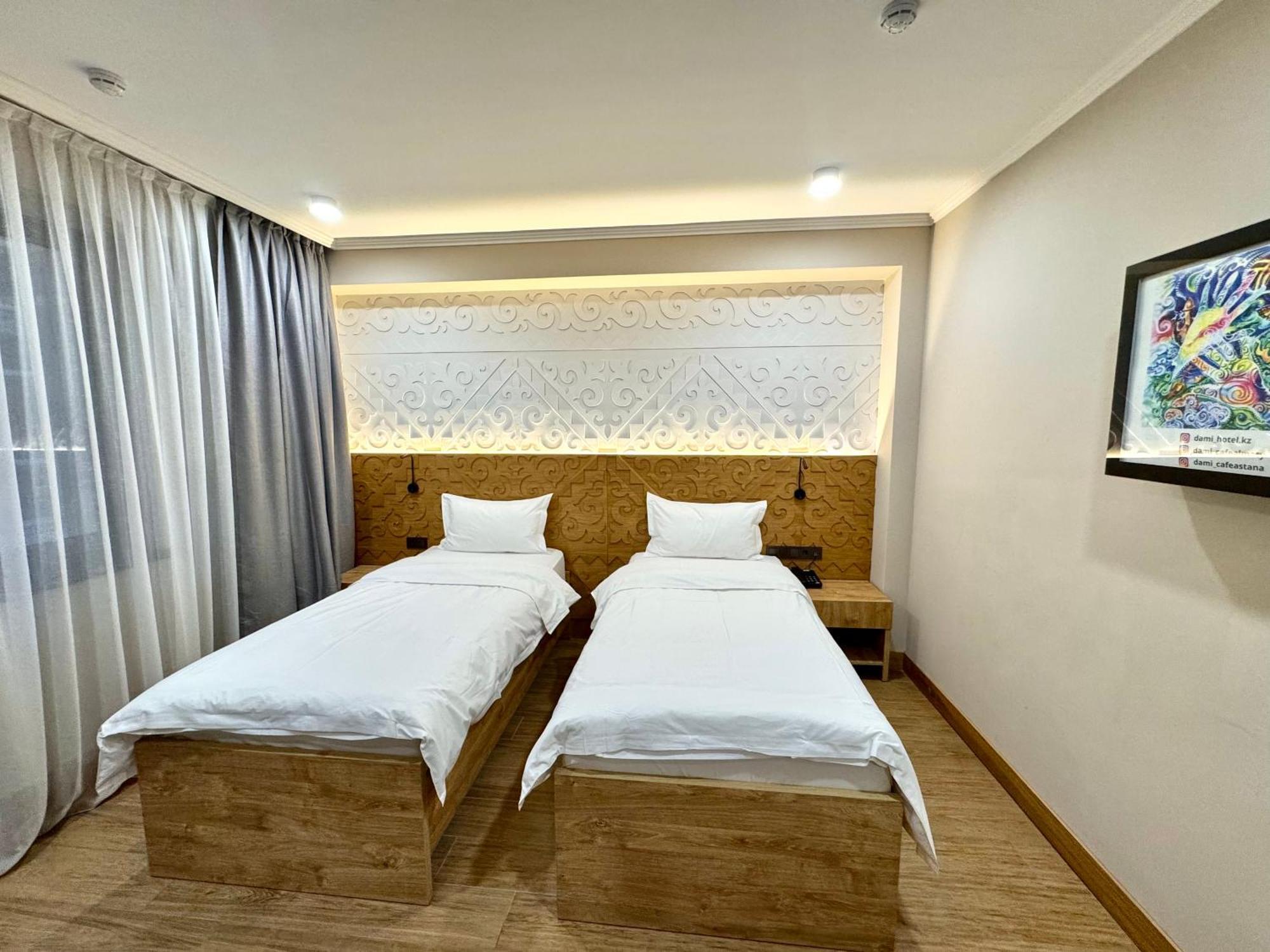 Dami Almaty Hotel Экстерьер фото